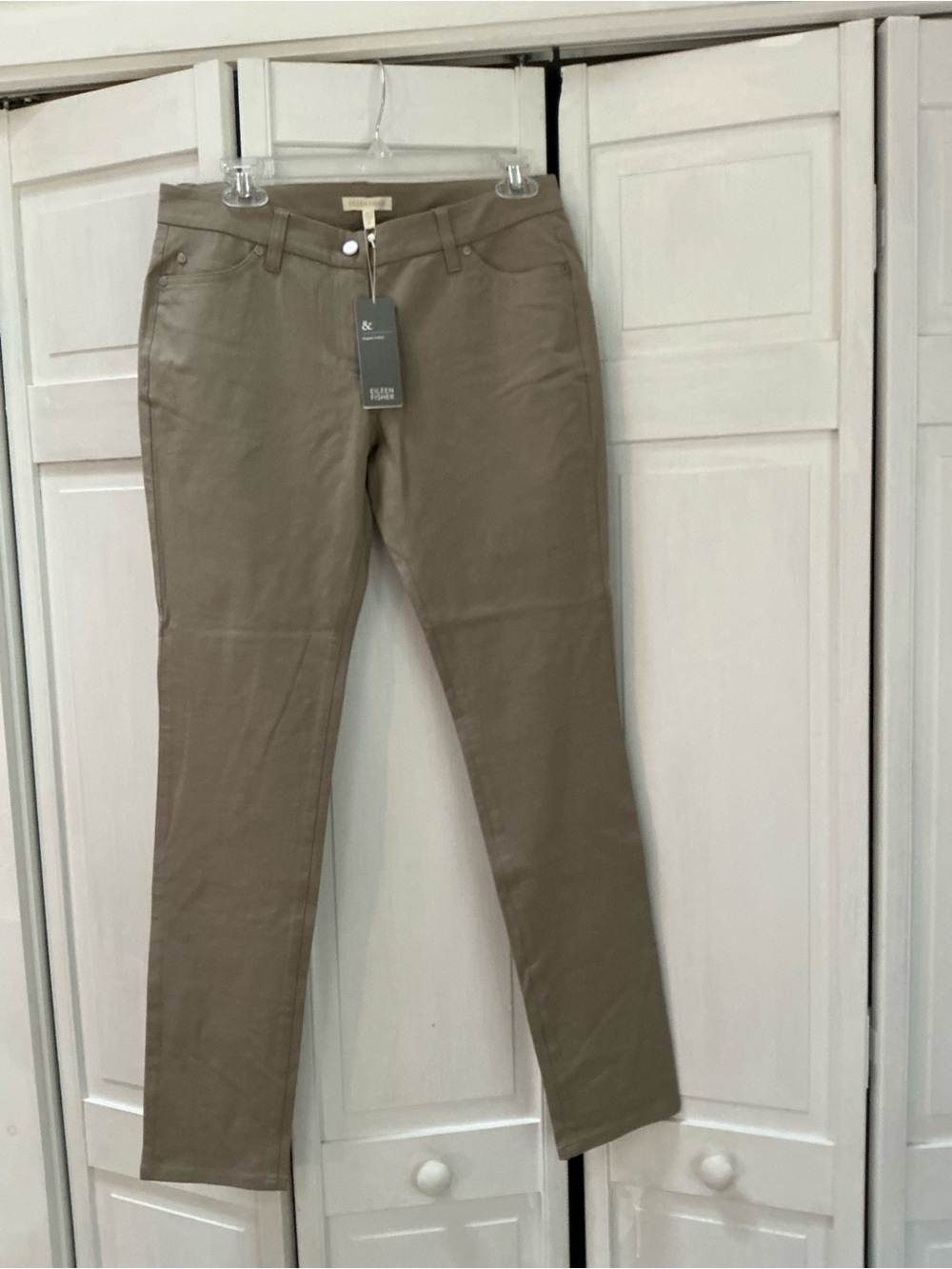 Eileen Fisher NWT stretch  Skinny Pants in Taupe- 6